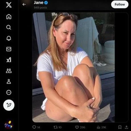 6ca68_janenaughtymomtwitter.webp